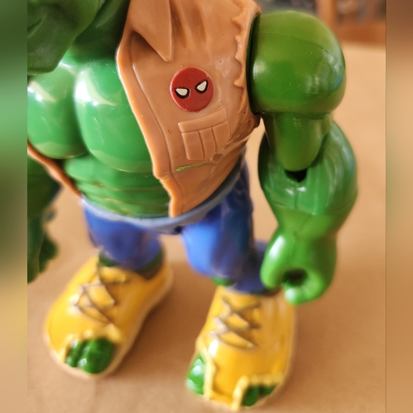 Spider-Man & Friends Wolverine w/ Battle‎ Gear 6" & Hulk 7" Action Figures 2006 - Picture 6 of 12